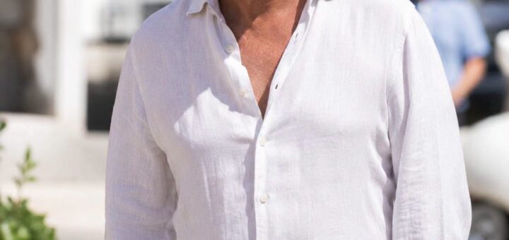 “Fans Can’t Believe It: Kevin Costner’s New Relationship at 71”