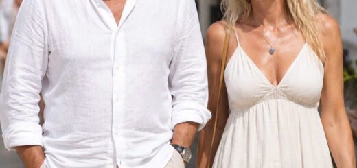 “Kevin Costner’s Ideal Girlfriend ? This Single Star Might Be The Perfect Match”