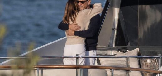 Kevin Costner’s FULL Dating History — The Aussie Supermodel Who Stole His Heart Will Surprise You